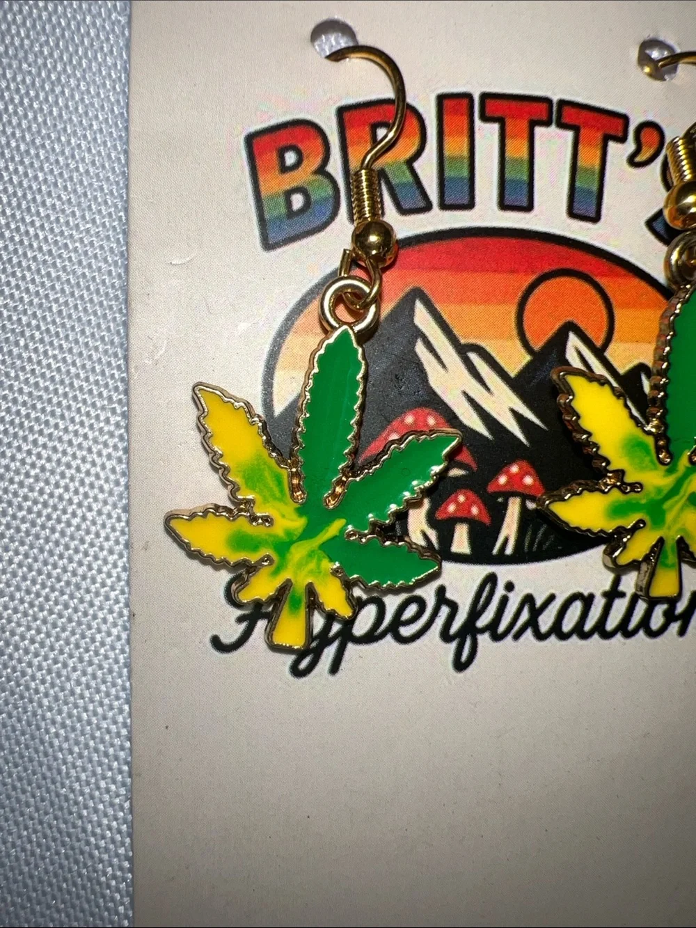 Britt’s Hyperfixations Green Yellow Leaf Dangle Earrings Gold Tone